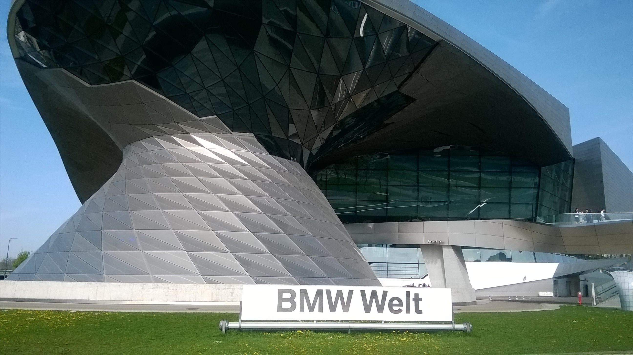 WP 20160422 11 09 11 Pro